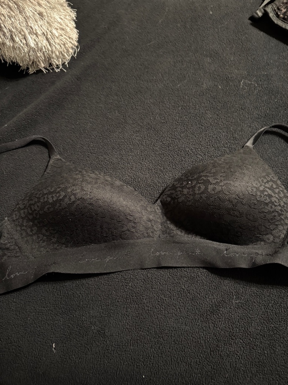 PINK Victoria's Secret Black Leopard-Jacquard Seamless T-Shirt Bra